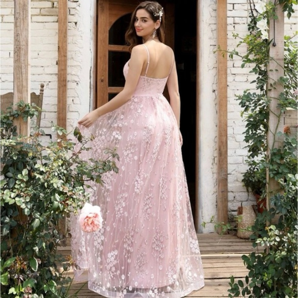 SHEIN Belle Embroidery Dress